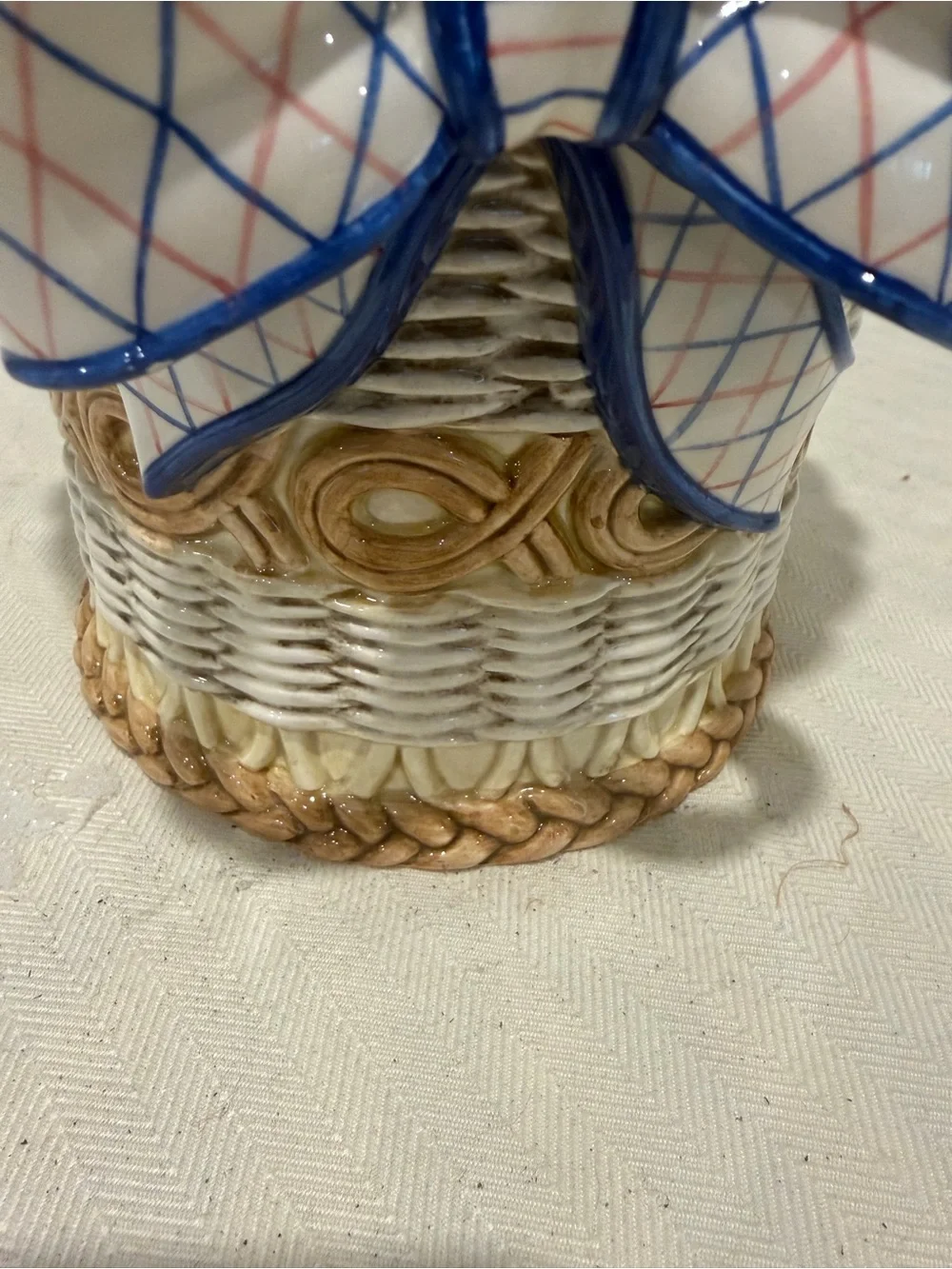 Vintage Fitz & Floyd Ceramic Basket weave Planter with Blue Bow Accent